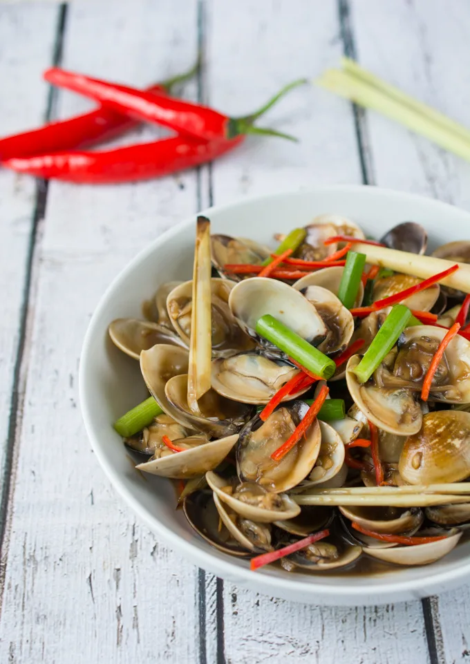 Asian Stir-Fried Clams is a simple but flavorful dish. The combination of these common Chinese-cooking ingredients really elevate the flavor of this wonderful shellfish. 