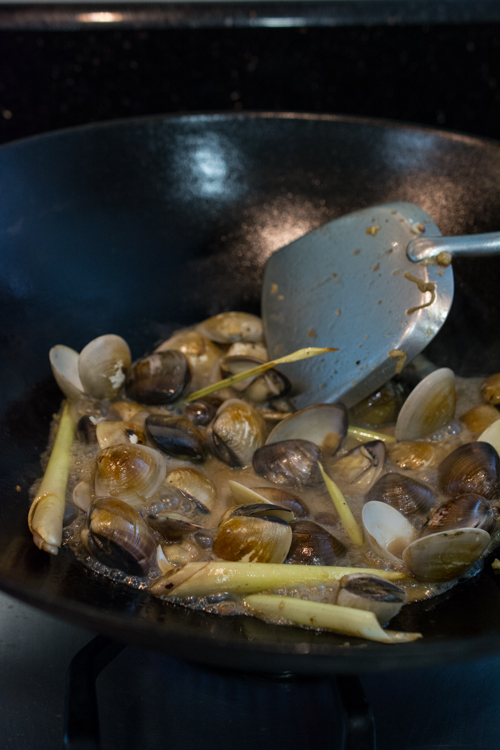 Asian Stir-Fried Clams is a simple but flavorful dish. The combination of these common Chinese-cooking ingredients really elevate the flavor of this wonderful shellfish. 