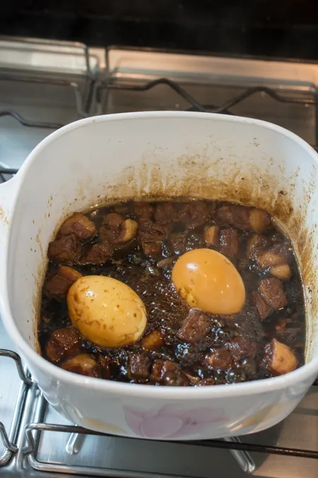 Tau Eu Bak (Pork Belly Braised In Soy Sauce) is a popular and well-loved dish among the Malaysian Chinese community. Tender pork belly slowly braised in a light soy sauce broth with a hint of garlic. 