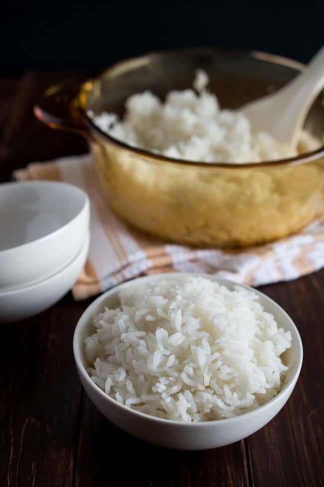 Cooked white rice in a bowl