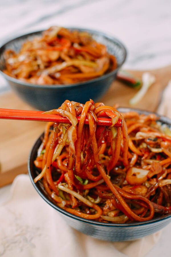 chinese restaurant recipes - chicken lo mein