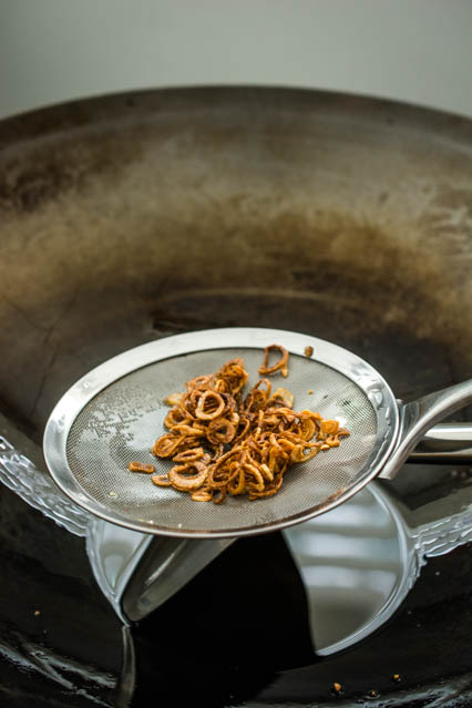 crispy shallots for mie goreng