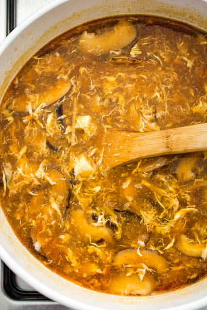 how and sour soup in pot