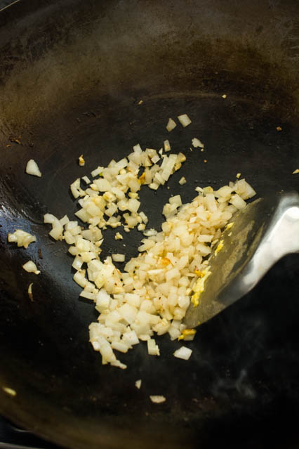 garlic and onions in wok