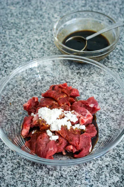 marinating beef for beef chow fun