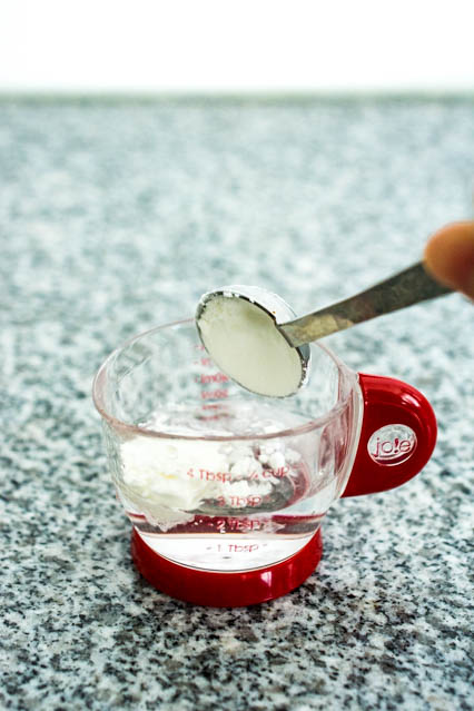 mixing cornstarch with water