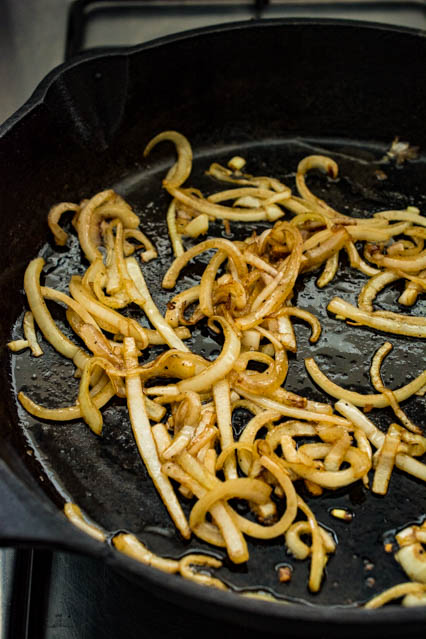 caramelized onions for bulgogi burgers