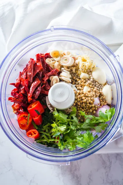 ingredients for thai red curry paste