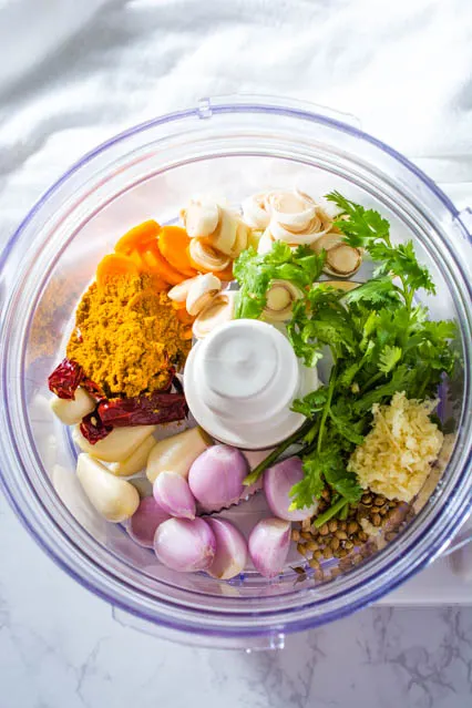 Homemade yellow cheap curry paste