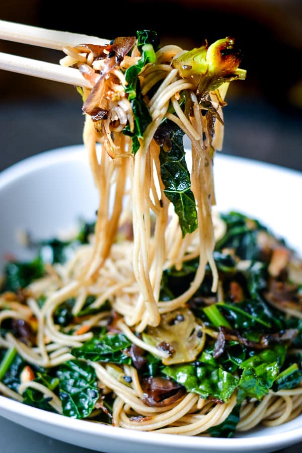 SESAME KALE NOODLES