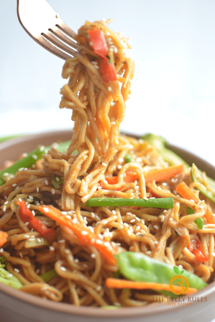 INSTANT POT VEGETABLE CHOW MEIN