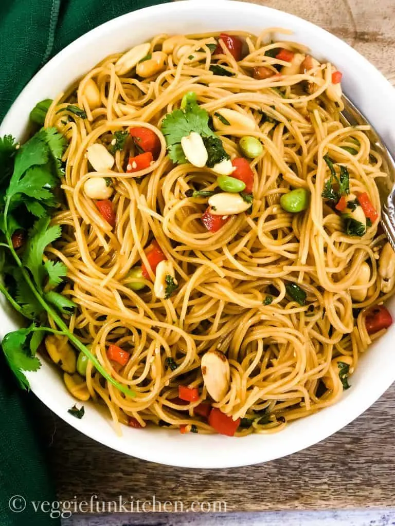 asian pasta salad with peanuts