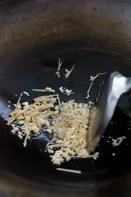 ginger and garlic in wok