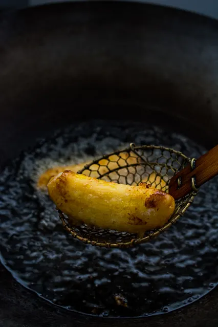 pisang goreng on spider skimmer