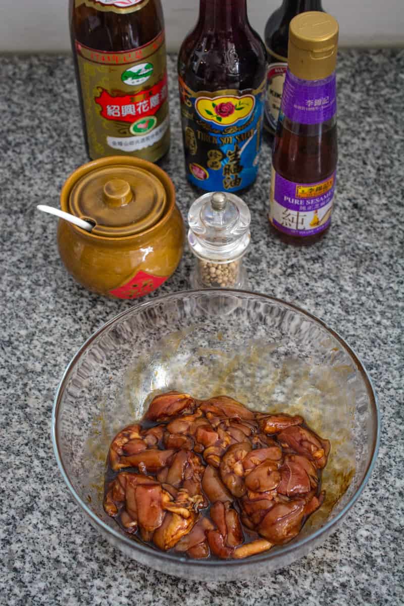 marinating chicken for claypot chicken rice