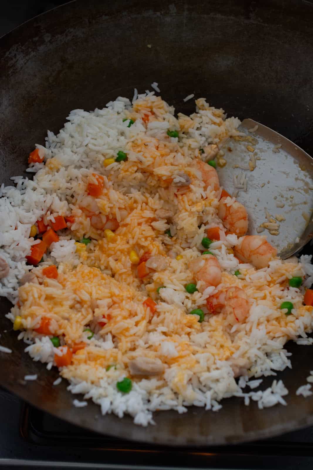 egg fried rice in a wok